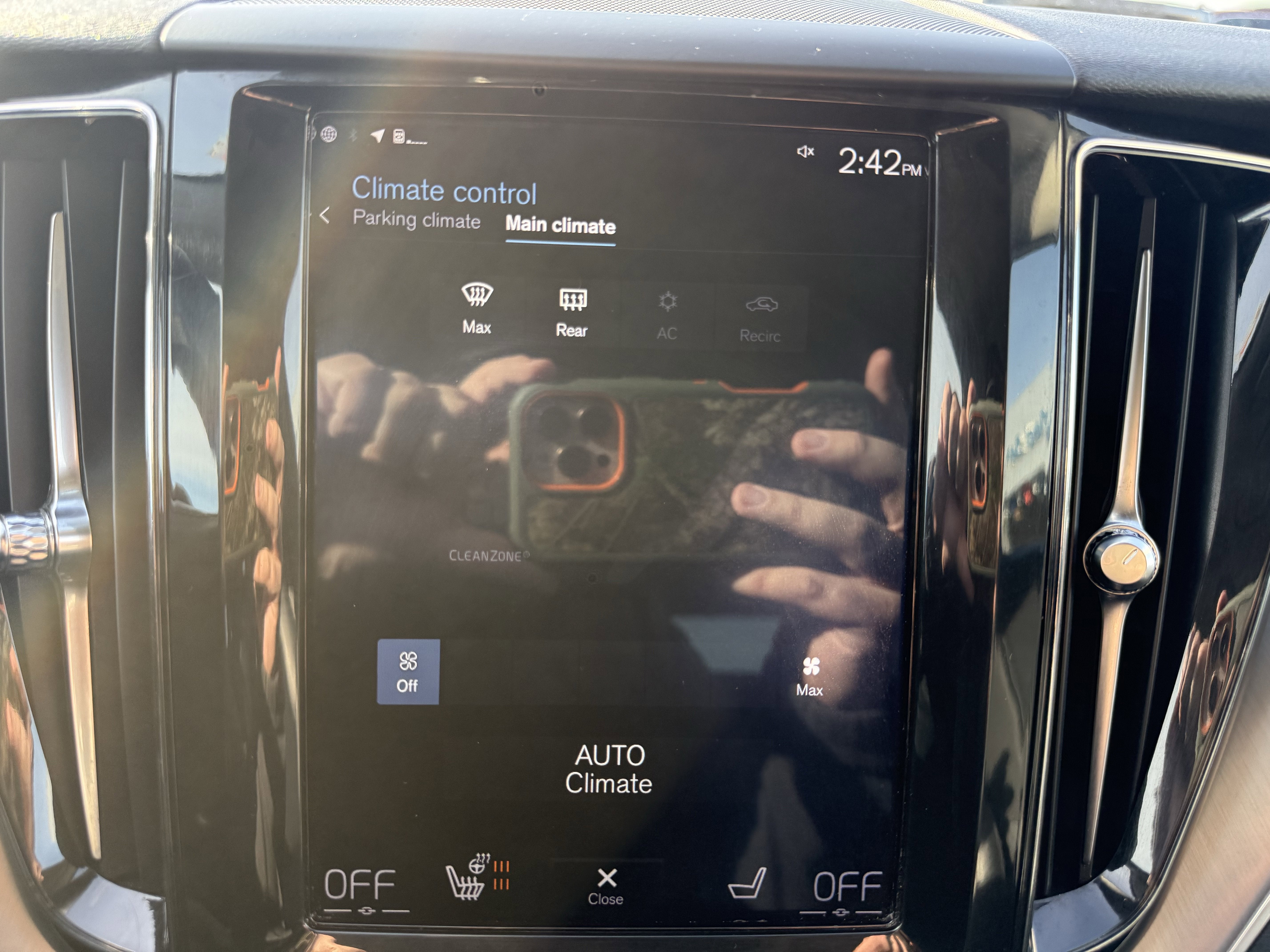 2018 Volvo XC60 Momentum