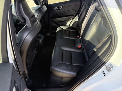 2018 Volvo XC60 Momentum