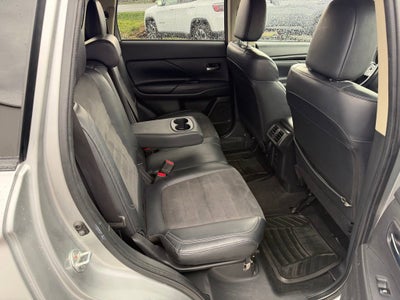2019 Mitsubishi Outlander ES