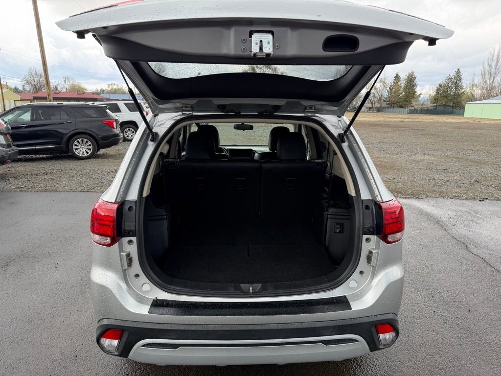 2019 Mitsubishi Outlander ES
