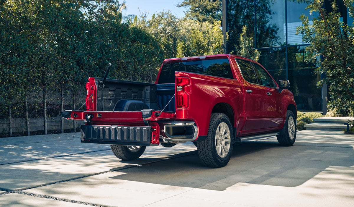 Hall Motor Company in LAKEVIEW OR