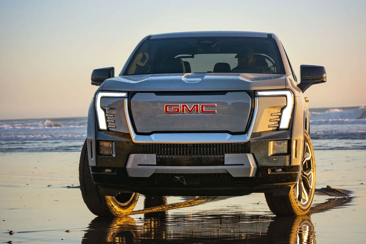 Hall Motor Company in LAKEVIEW OR
