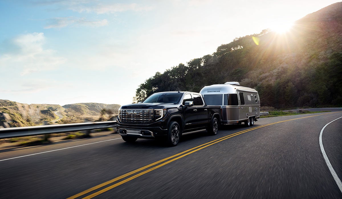 Hall Motor Company in LAKEVIEW OR